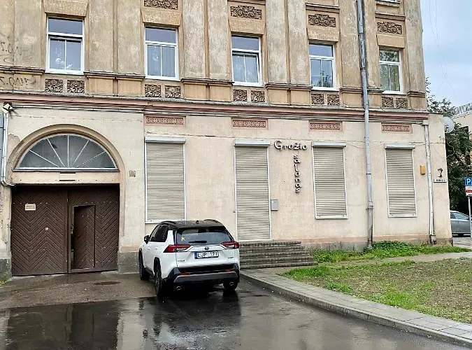 Apartament Spacious Centre With Parking Self Check-in